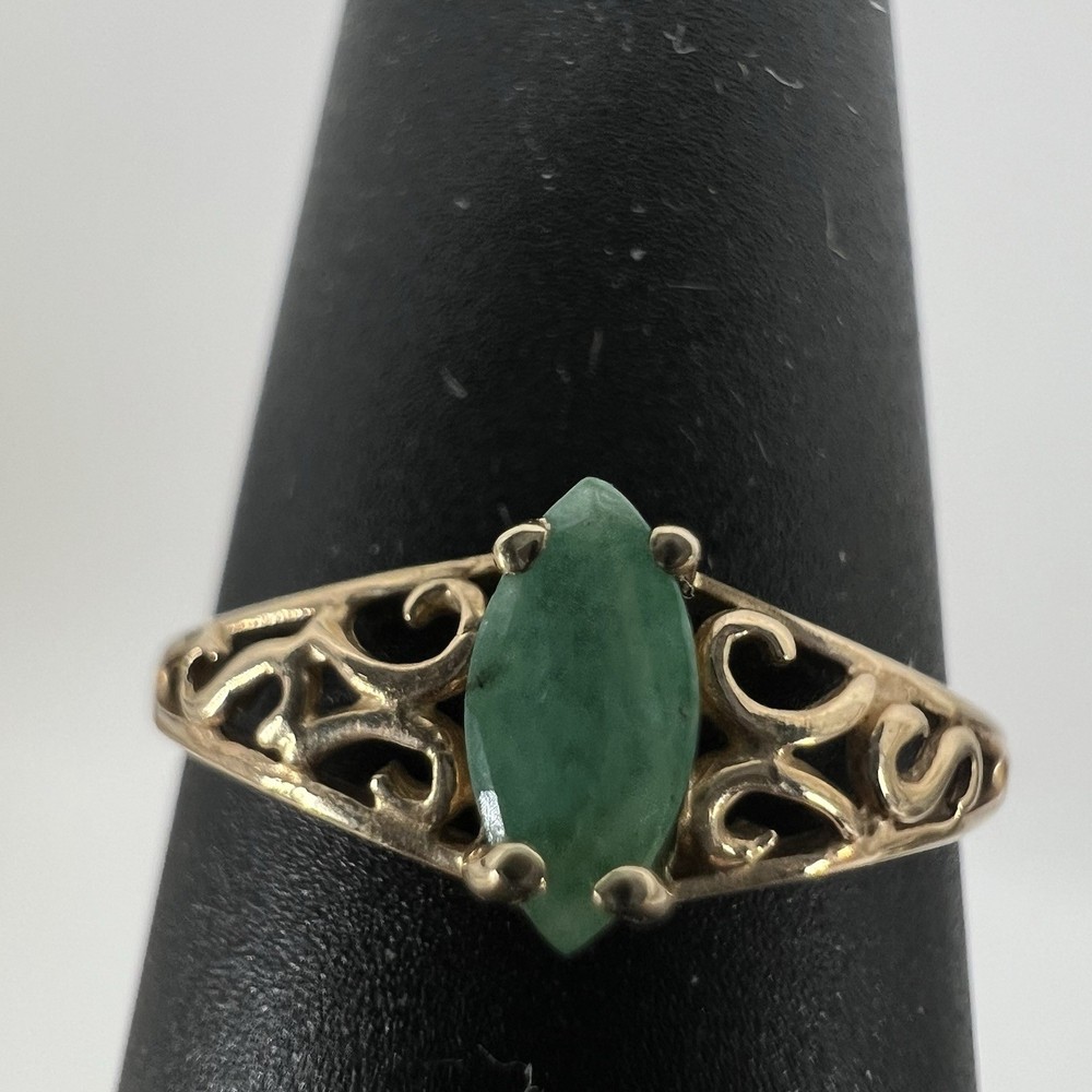 Vintage Jade Women’s Gold Ring Size 5.25 Dainty Classic Scroll Oval .89g