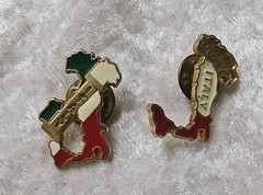 Green White And Red Italia Gold Toned Italy Pin Combo