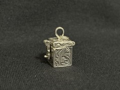 Vintage STER Sterling Silver Opening Box Charm Art Nouveau Floral Pendant 3D