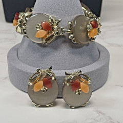 Vintage Thermoset Celluloid Cream Cabochons & Floral Bracelet & Clip on Earrings