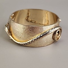 Vintage Whiting & Davis Snake Bangle Bracelet Serpent Brushed Gold Tone 6″