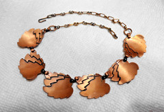 16 inch Vintage Solid Copper Renoir Triple Leaf Panels Necklace 1″ 31.6 grams