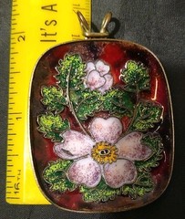 Vtg Signed GERTUDE Fries Arauner Augsburg Cloisonné Enamel 2″ Floral Pendant(402