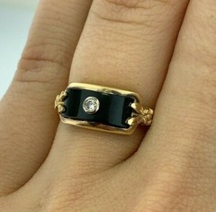 Antique Ladies 14k Yellow Gold Black Onyx & Diamond .05ct Ring size 6