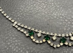 Vintage Art Deco Green Faux Emerald Crystal Rhinestone Bib Necklace Scalloped