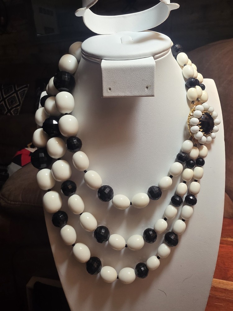 Vtg Black & White Triple Strand Beaded Necklace 1950’s