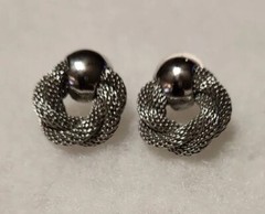 CAROL LEE VINTAGE SILVER TONE PIERCED EARRINGS