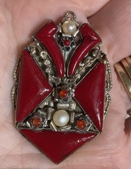 Vintage Czech Art Deco Nouveau Red Glass &Fx Pearl Pendant w Floral Accents 1.8”