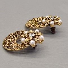 Vintage Hoop Earrings Wire Openwork Faux Pearls 1 3/8″