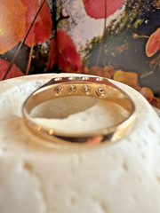 Ladies ESTATE 18k Yellow Gold NATURAL Round Cut Diamond ANTIQUE Ring band