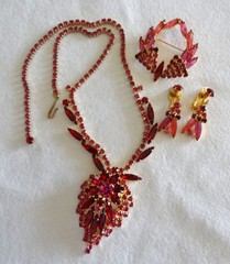 Juliana Rhinestone NECKLACE BROOCH EARRING SET Book Pcs Magenta Pink