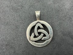 3.67g Vintage Sterling Silver 925 Pendant Celtic Triquetra Knot Circle M