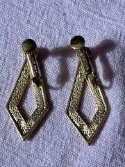 MCM Vintage Napier Ivory Enamel Gold Tone Drop Screw Hinged Clip Earrings