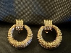 Vintage Les Bernard Vogue Gold Tone Door Knockers RUNWAY Clip Earrings Statement