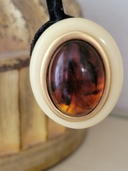Vtg. Rare Gorgeous Yves Saint Laurent FAUX AMBER Clip-On earrings Mint