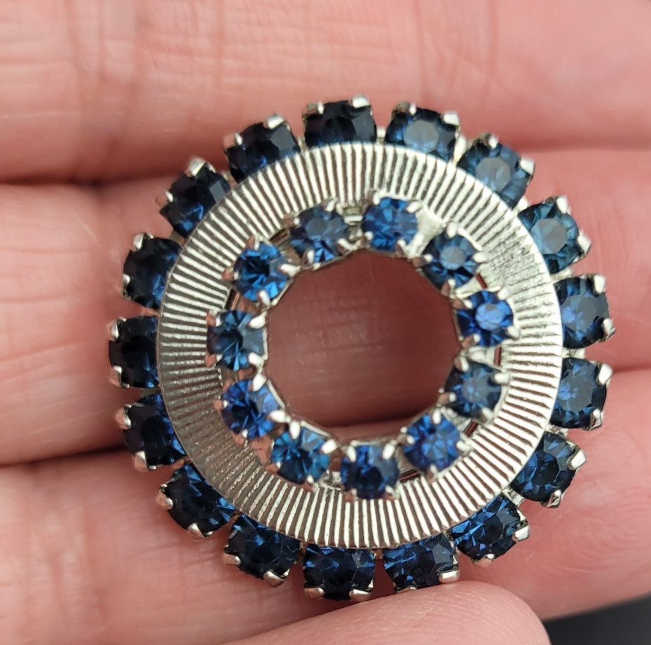 Vintage Small Silver Tone Circle Brooch With Dark Blue Rhinestones