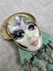 Vtg Gabriella Ceramic Face Art Brooch Verdigris Metal Dangle Fancy Lady Big Eyes
