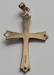 Vintage Estate Cross Pendant Signed 1/20 14k GF 1.5′ Long