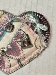 Vintage Brooch – Novelty Arts Craft Safety Pin Back Snap Button Thinble