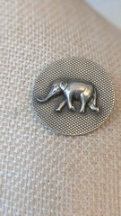 BEAU Sterling Silver Elephant Brooch Pin Vintage Animal Textured Round 7g