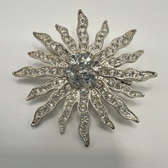 Vintage Silver Tone Starburst Sun Design Glitzy Crystal Rhinestones Brooch/Pin