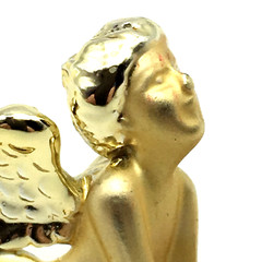 CAJC Vintage GoldTone Metal Winged Cherub HoldIng Amethyst Color Glass Heart Pin