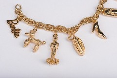Vintage Barbie For Girls Gold Tone Charm Bracelet 7.5″ w/ Box & COA