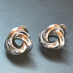 Estate Napier Signed Silvertone Twist Knot Clip Earrings – marked on back of