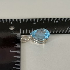 925 Sterling Silver Natural Swiss Blue Topaz Teardrop Pear Pendant 20 Carats