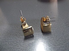 1 Pair Old .75″in Metal Gold Tone Lemon Bars Stud
