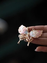 5.2*4.5cm Mother Of Pearl Brooch Chinese Style Qipao Lapel Pin Fashion Accessory