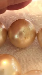 Vintage Gold-Tone Glass Faux Pearl Necklace 925 Clasp – High-Quality Statement