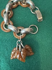 Vintage Chunky Root Beer Acrylic Metal Boho Dangle Charm Bracelet Leaves