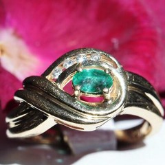 14k yellow gold sz 6.25 swirl ring 0.33ct natural, treated emerald diamond 3.9g