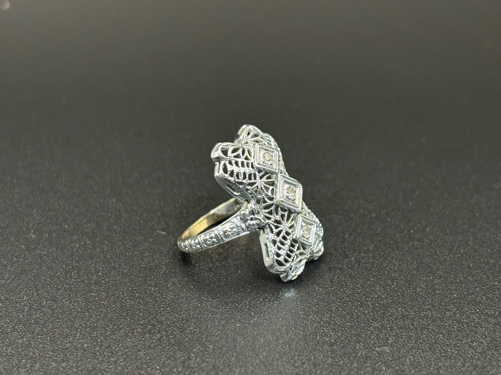 Vintage Filigree Art Deco Ring A&S 14K white gold size 3.5