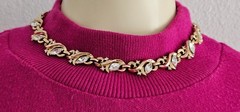 Vintage Trifari crystal gold tone choker necklace good vintage condition 17″.