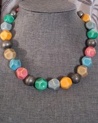 Vintage faceted pastel lucite irregular bead statement necklace 18.5″