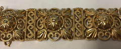 VINTAGE- SIGNED- CROWN TRIFARI – GOLDTONE-LINK- BRACELET- 1955-1969-Safety Clasp