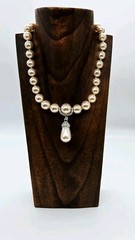 KJL Treasures of the Duchess Faux Pearl Necklace Crystal Drop Box Vintage 18 in