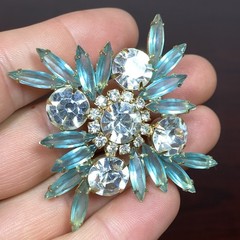 MCM Light Aqua Blue Glass Faceted Prism Rhinestones Pin Brooch 2.5” Goldtone Vtg