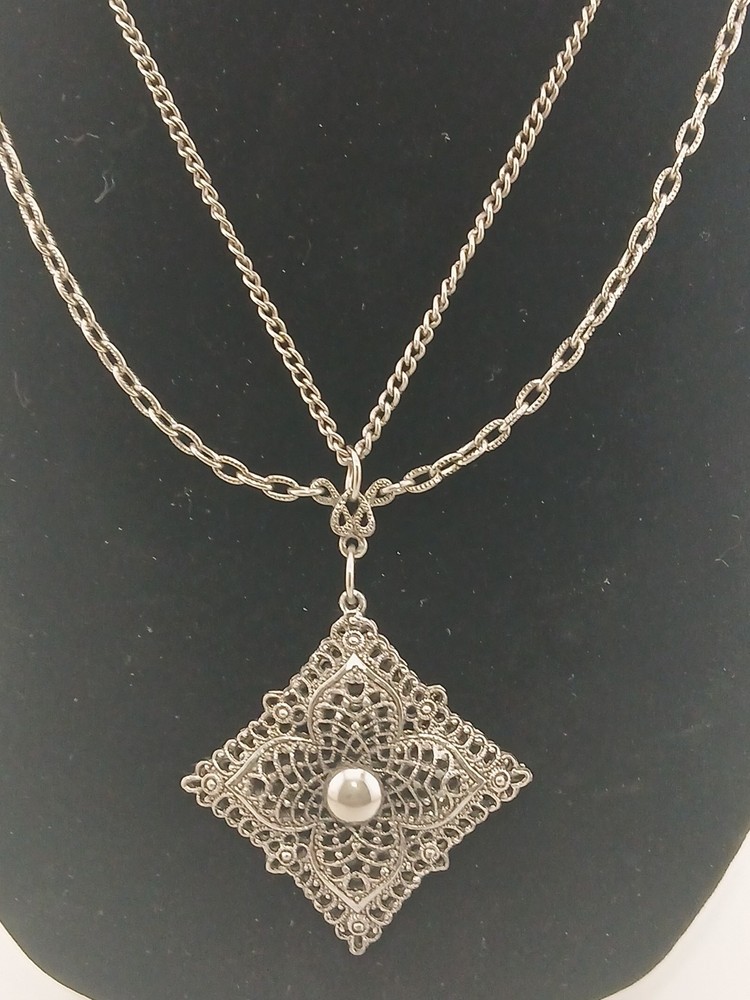 1960 CELEBRITY antiqued silver-tone 2 chains floral filigree pendant necklace