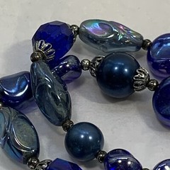 Vintage TRIFARI Cobalt Blue Glass Bead Necklace 2 Tier Peacock Iridescent Silver