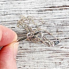 Vintage 10K White Gold .33 Ctw Diamond Cross Pendant Chain Necklace 20.25″ God