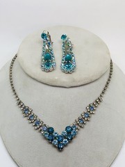 VTG CHRISTINA COLLECTION NECKLACE/EARRING SET TEAL/BLUE/CLEAR/SMOKEY RHINESTONES