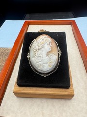 Antique fine Art Nouveau Lady locket jewelry lot Lg cameo Art Deco necklace doll