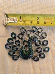PEACOCK Brooch silver-tone & enamel 2 1/4″ x 1 1/2″ Bird Costume Glitter Jewelry