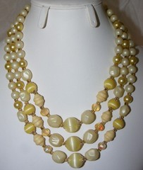 ** Vintage 1950-60’s Pearl Plastic Lucite Glass Bead Necklaces * 13 Pieces **