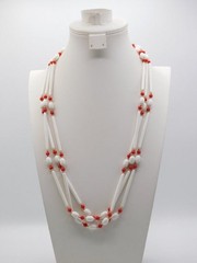 VINTAGE NECKLACE~WHITE/RED/GOLD TONE~MULTI STRAND~28″ LONG