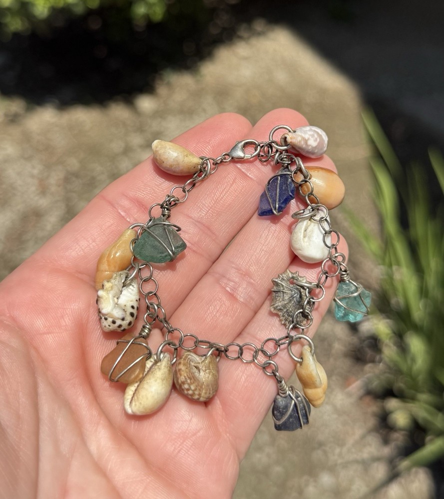 Vtg Sterling Silver Charm Bracelet With Seaglass Seashell Charms 6.25”