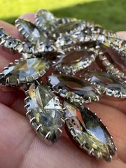 Vintage 1950s-1960s Smoky Gray AB Rhinestone Floral Spray Leaf Brooch 22g Estate